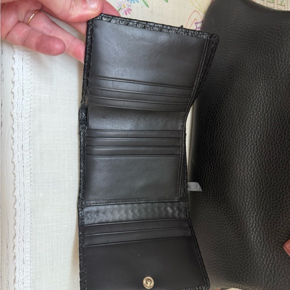 Dooney & Bourke Black and Brown Leather Satchel Wilson - Picture 2 of 9